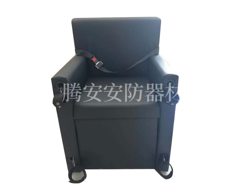 審訊椅廠家型號(hào)齊全，可根據(jù)參數(shù)來選擇哦